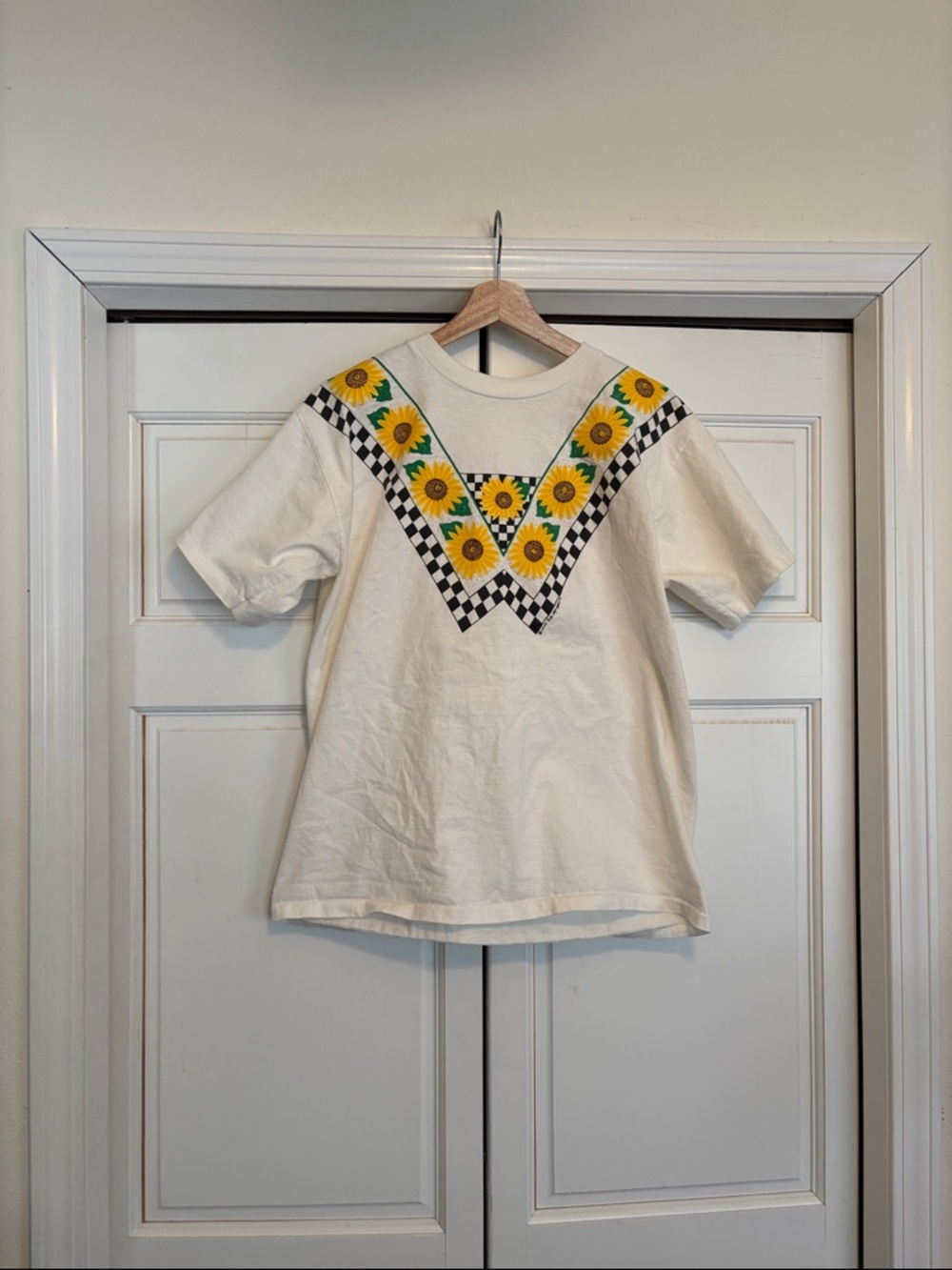90’s Vicki Mel Hart Tee with Sunflower & Checkerboard V Design